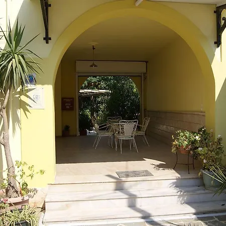 Guest house Kanela Alykes (Zakynthos)