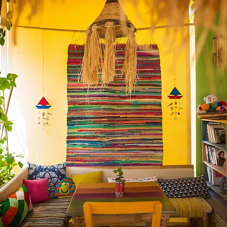 Kanela Guest house 2*
