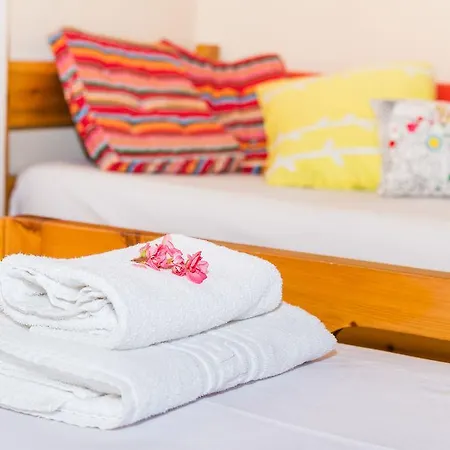 Kanela Πανσιόν 4*