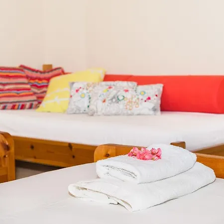 Kanela Πανσιόν Αλυκών